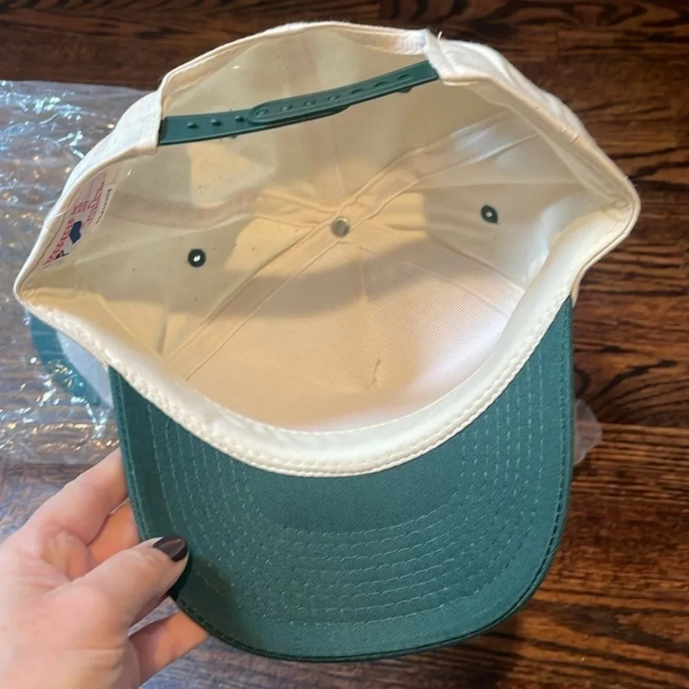Brand new never used in packaging baseball hats / caps bulk 15 hats